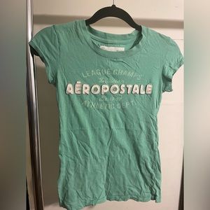 Aeropostale Juniors Green T-shirt size Medium